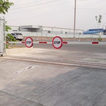 Barrier cho cổng nhà máy, khu công nghiệp